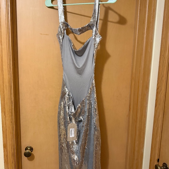 Meshki Silver Sequin Dress - Picture 3 of 9